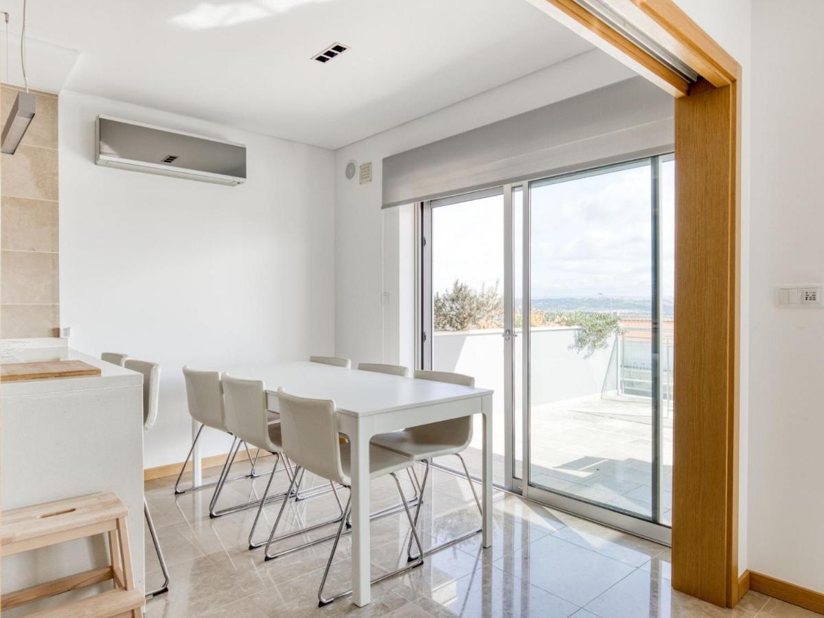 Modern Holiday Home In Salir Do Porto With Swimming Pool Salir de Porto Esterno foto