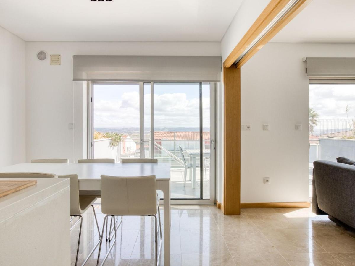 Modern Holiday Home In Salir Do Porto With Swimming Pool Salir de Porto Camera foto